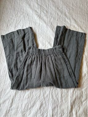 Laude The Label Relaxed Linen Drawstring Wide Leg Capri in Charcoal Gray